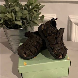 💙How cute are theses sandals??? Never been worn